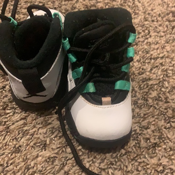 Shoes - Picture 3 of 3